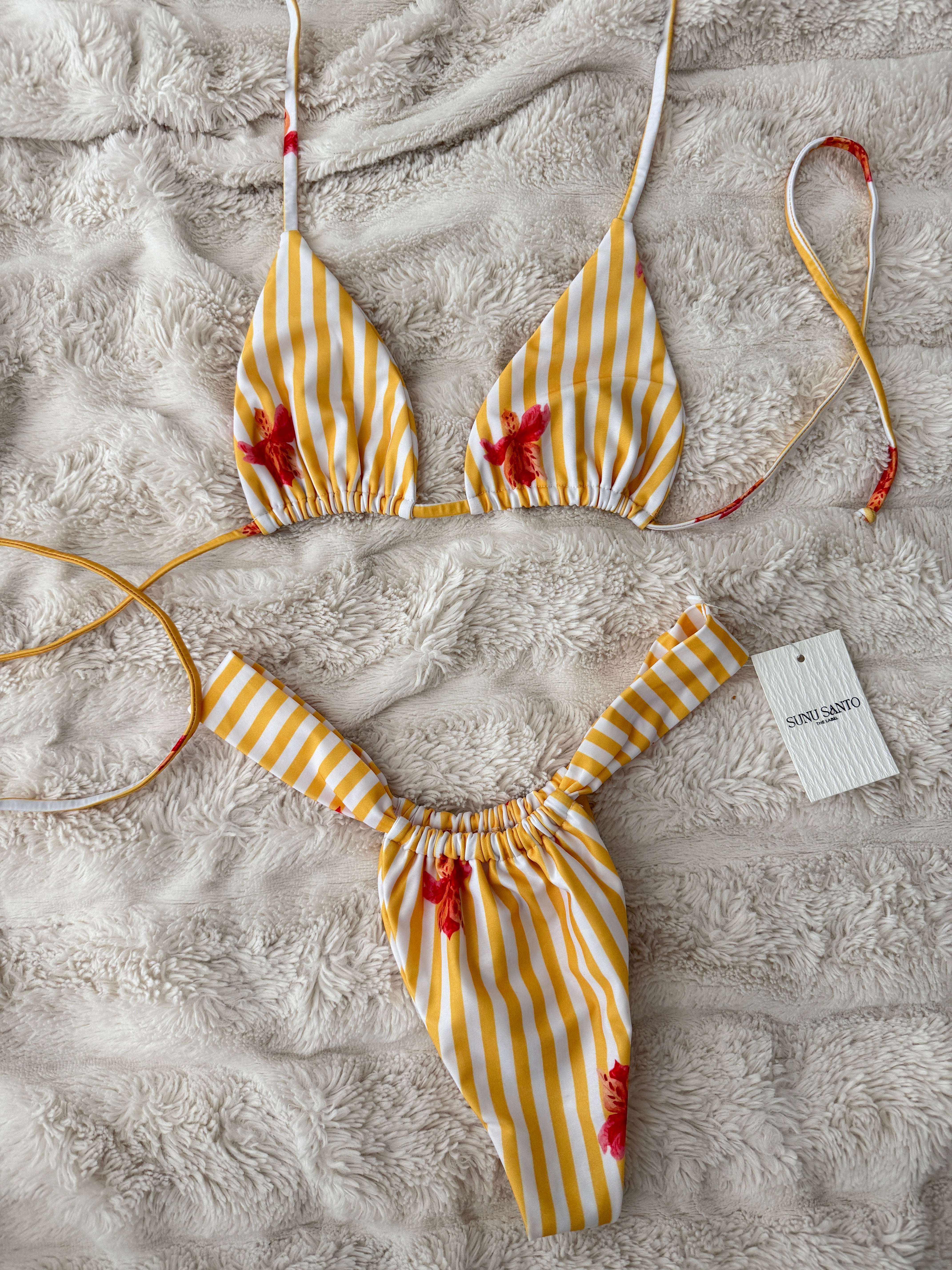 Aura Bottoms – Peruvian Lily